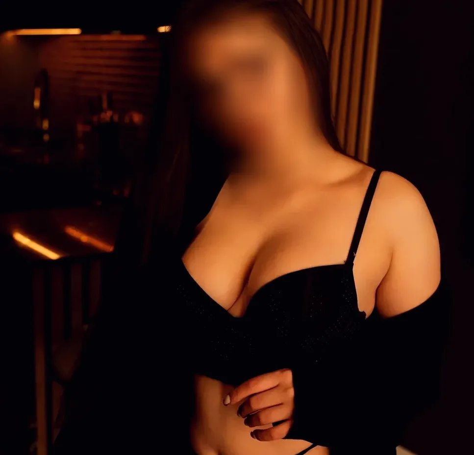 Yasmine, 25 anni